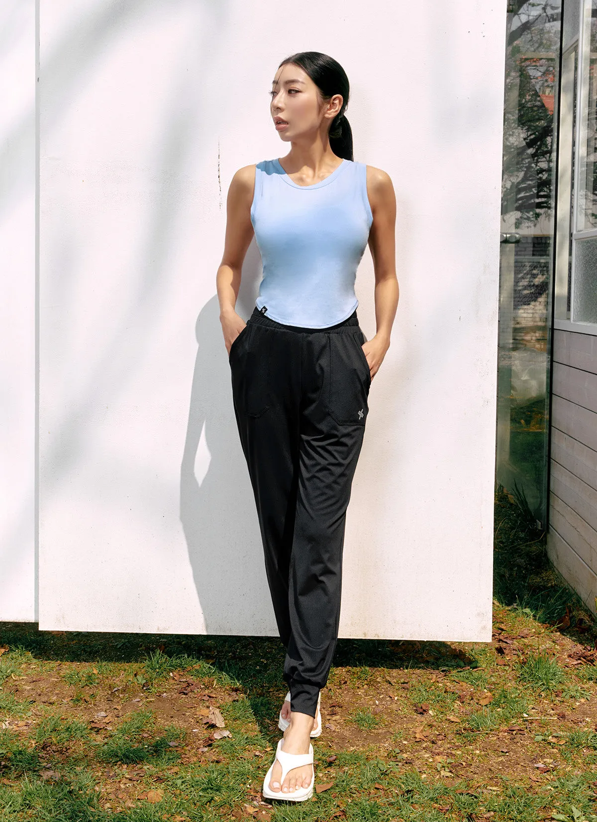 Medium Feather In-Band Jogger Pants