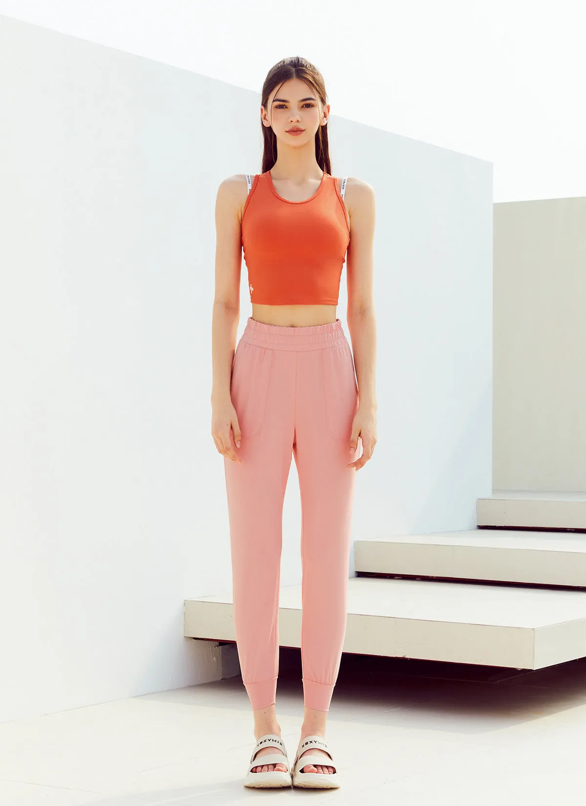 Medium Feather In-Band Jogger Pants