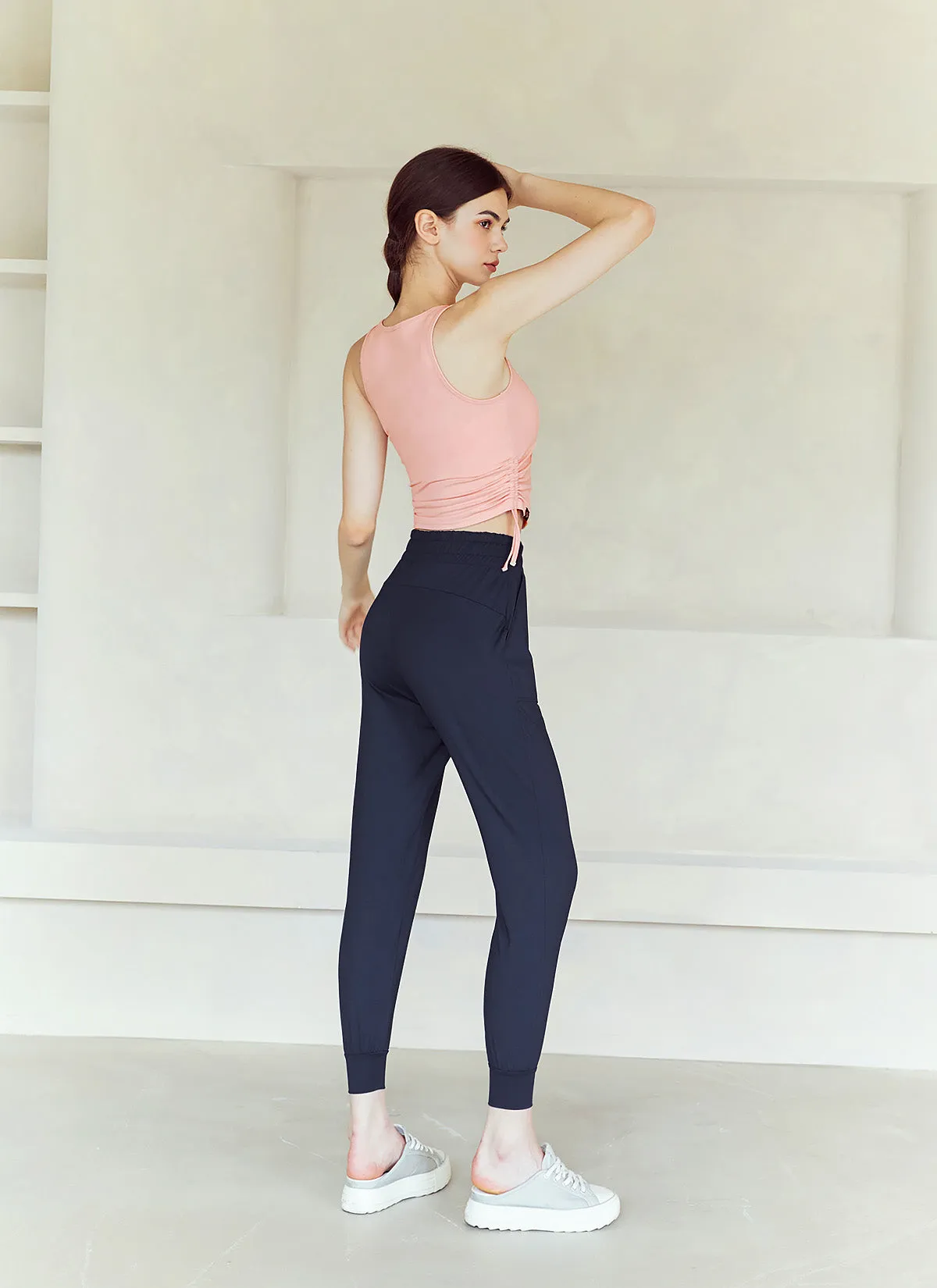 Medium Feather In-Band Jogger Pants