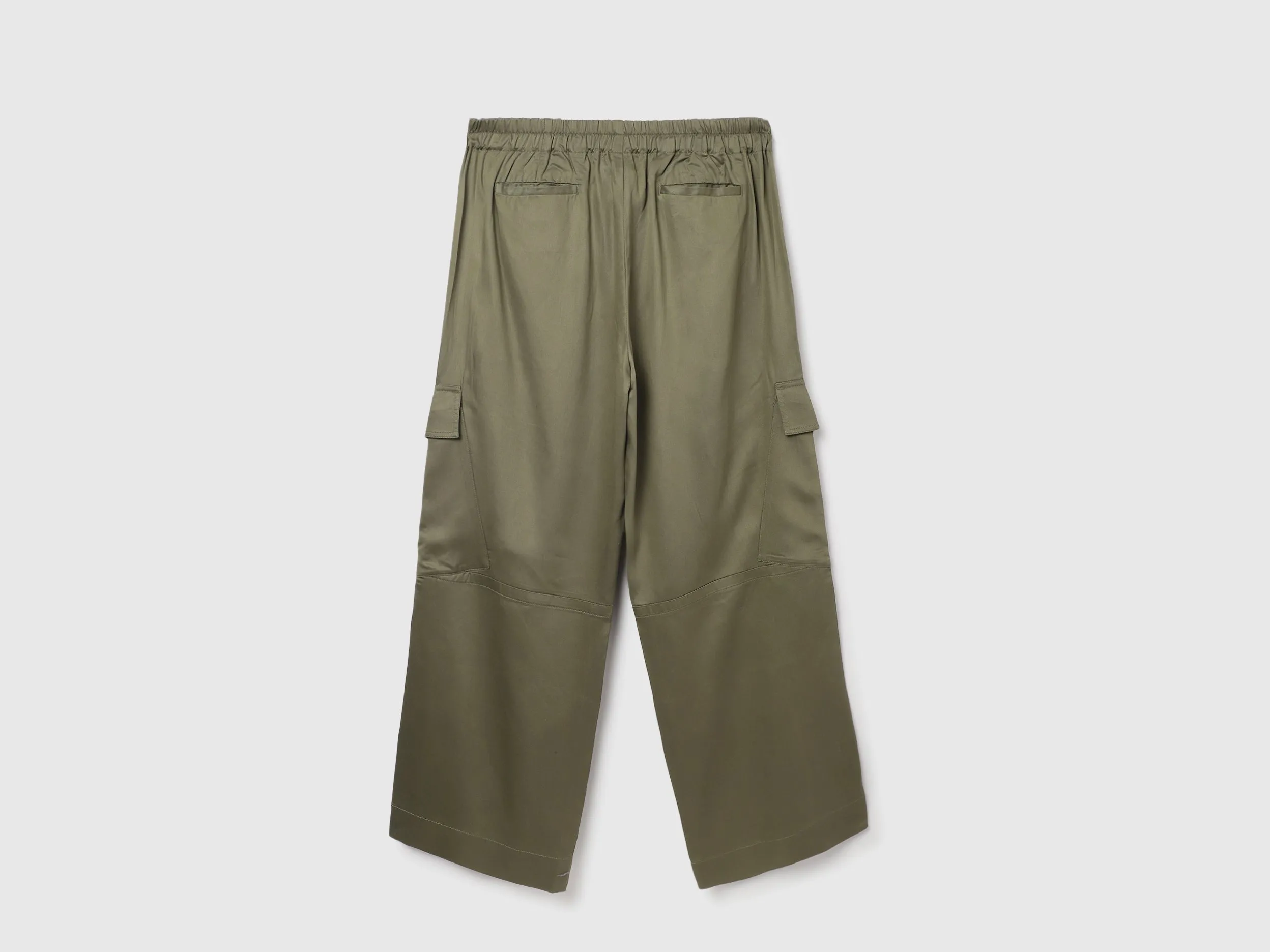 Solid Regular Fit Trousers